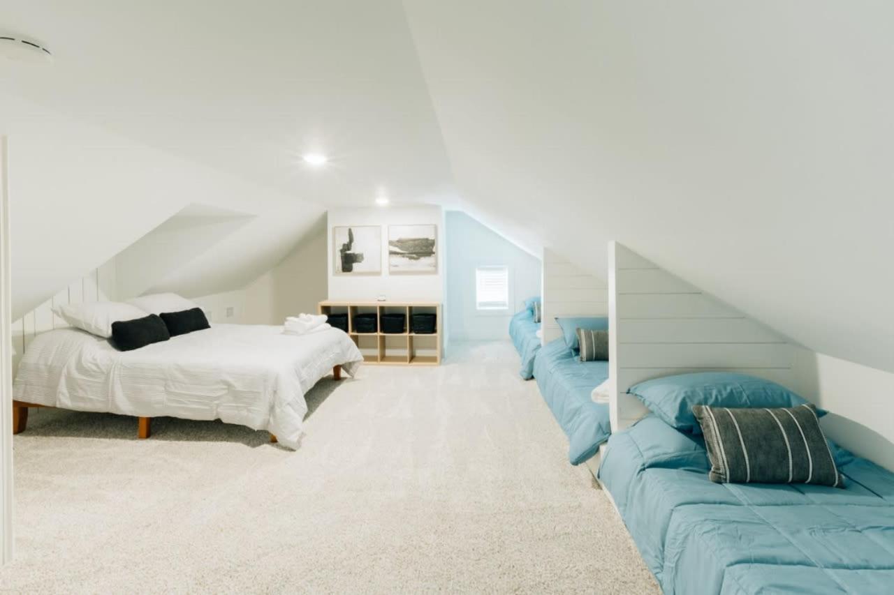 Newly Renovated Vintage Inspired Large 4 Bedroom Home Mount Joy Екстер'єр фото