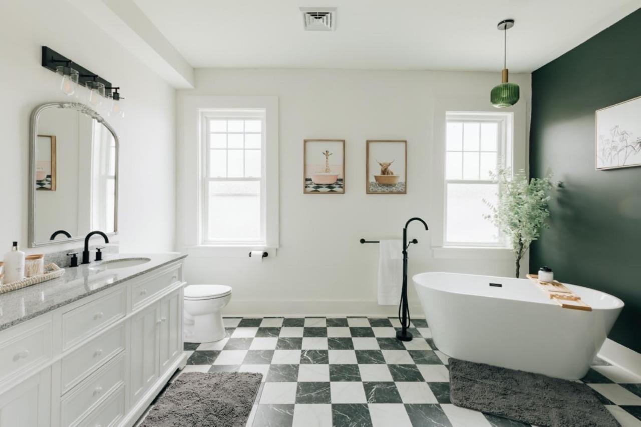 Newly Renovated Vintage Inspired Large 4 Bedroom Home Mount Joy Екстер'єр фото